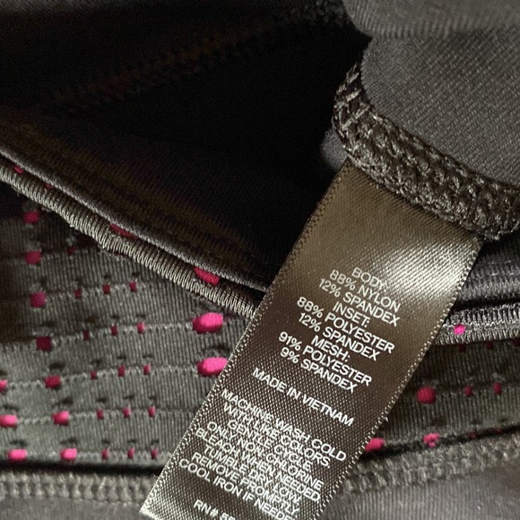 Express EXP Core Performance Crop Leggings - Black & Hot Pink - XS - Picture 8 of 9